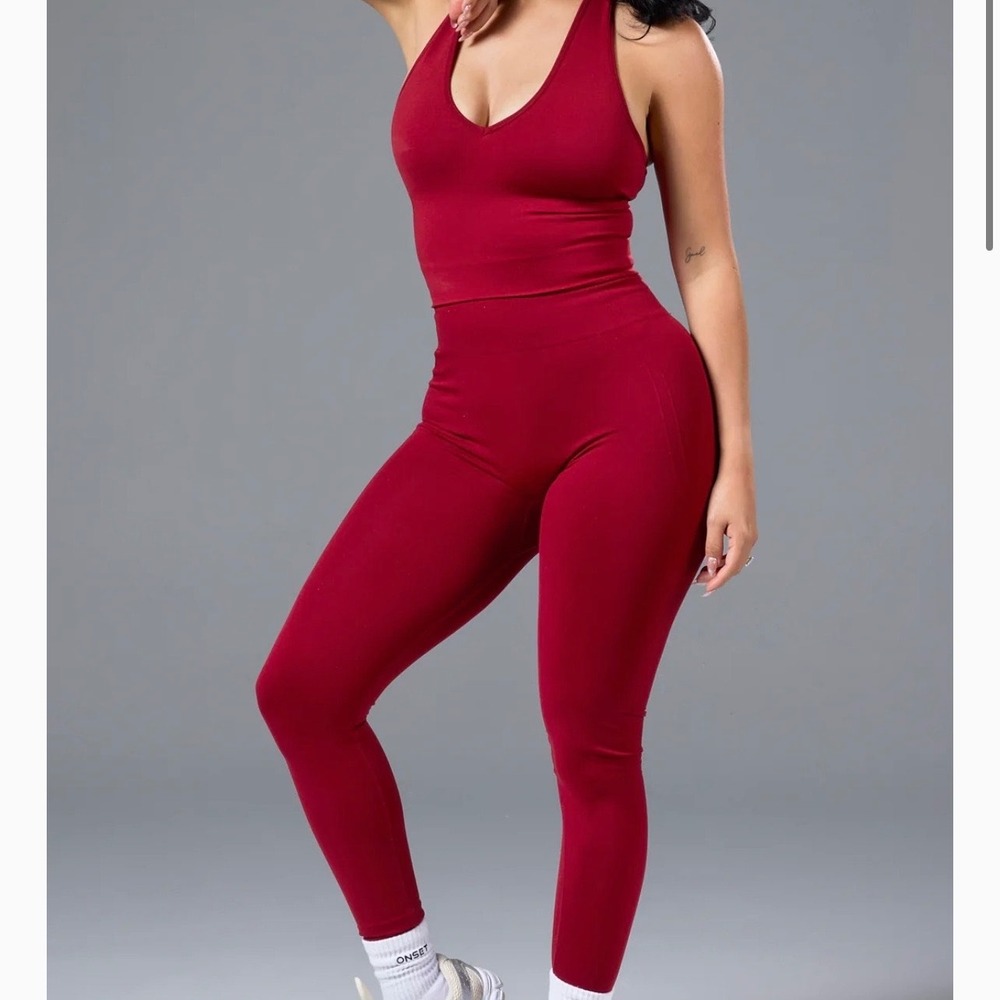 Onset Seamless High Waist Leggings and Halter Neck Sports Bra Set Red S Sporty